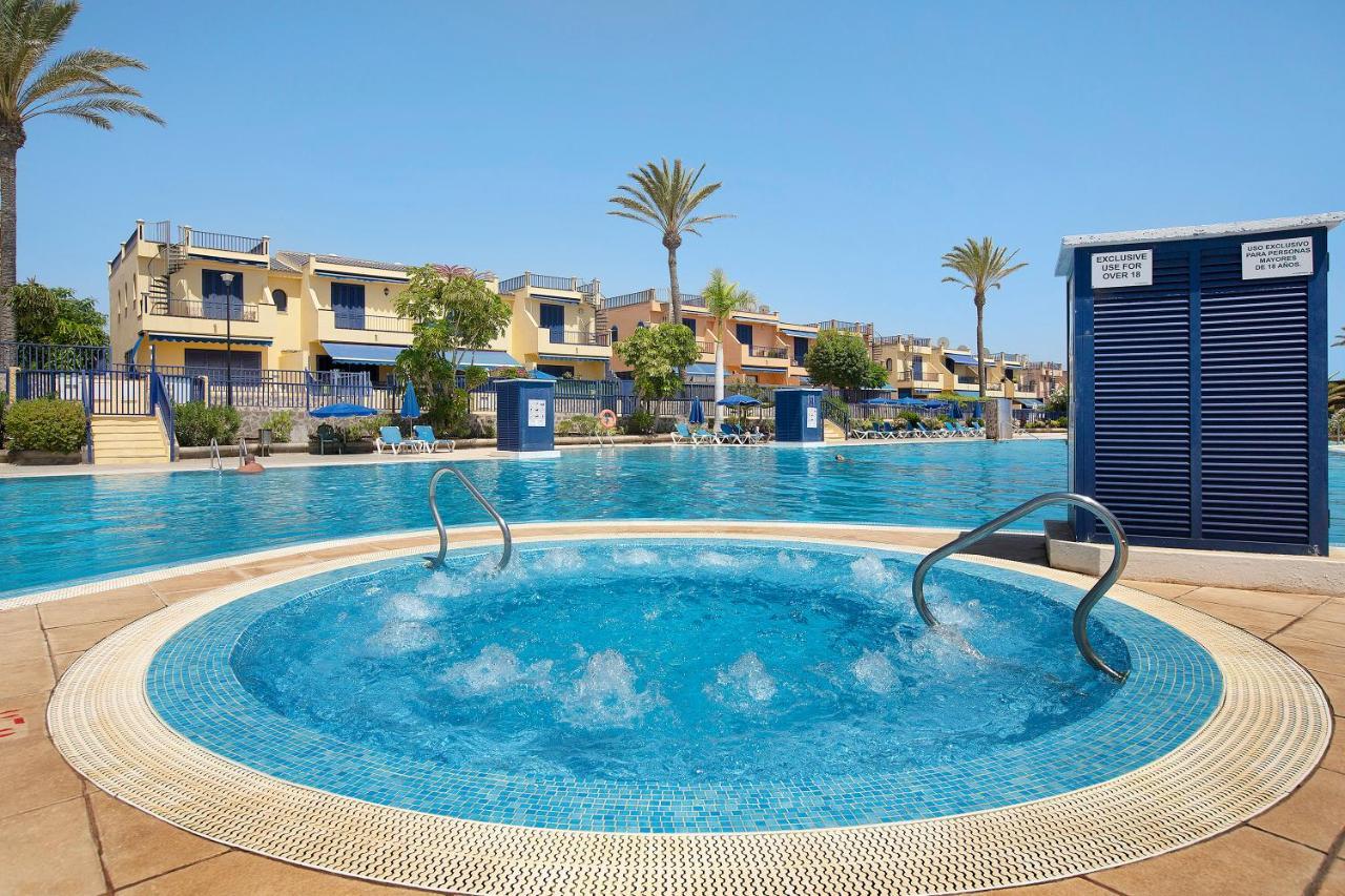 הוילה San Bartolomé Free Airport Shuttle And Parking מראה חיצוני תמונה